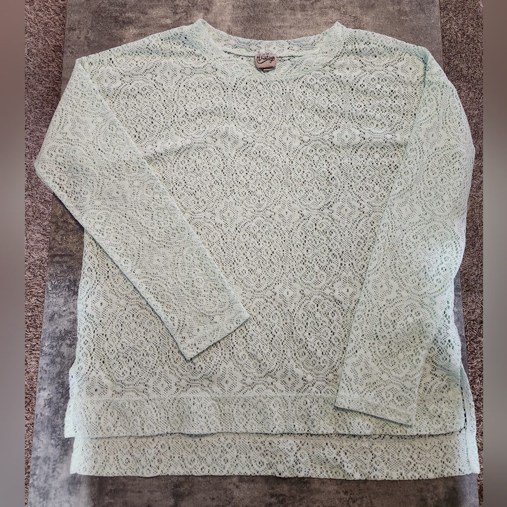 Como Vintage lace shirt